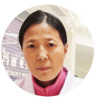 <b>李明</b>